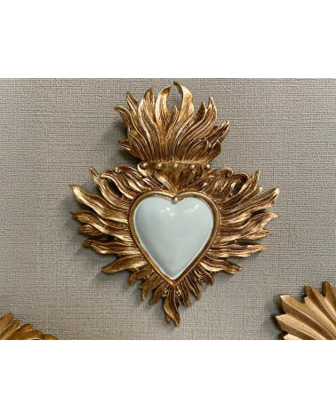 ex-voto doré en forme de coeur vert amande avec flammes- décoration murale artisanale- HOMEDÉCO by Béa