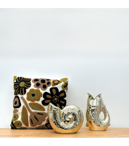 Vase poisson doré style années 60 avec coussin à fleurs - ambiance rétro HOMEDÉCO by Béa