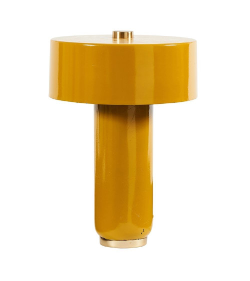 Détail Lampe Manto Moutarde, finition en fer, vue rapprochée, éclairage lumineux