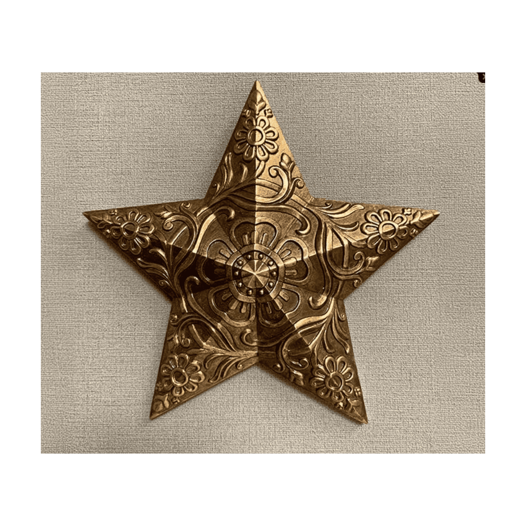 décoration murale étoile dorée en résine 17,5 x 16,8 cm- motif floral