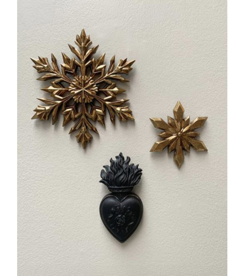 décorations murales en résine dorée en forme de flocons et coeur noir sculpté - ensemble murale élégant et chic