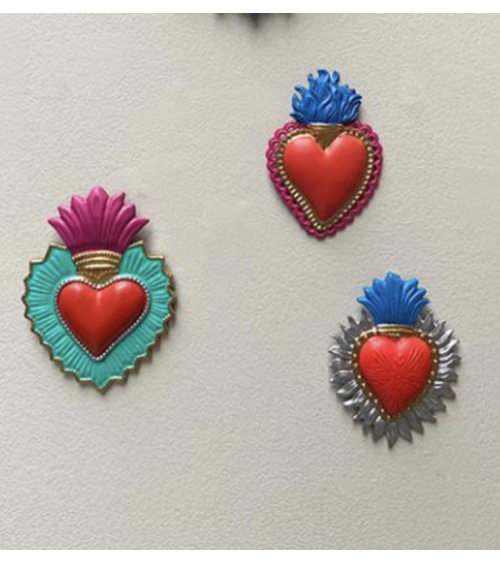 decoration murale coeur sacre coloré dans interieur bohème mur galerie