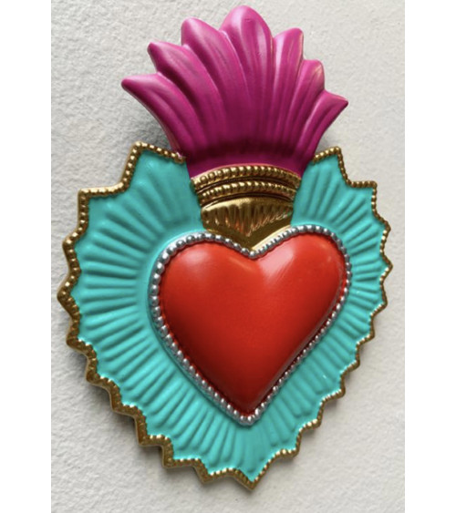 coeur sacre decoration murale detail relief couleurs vives rose vert doré