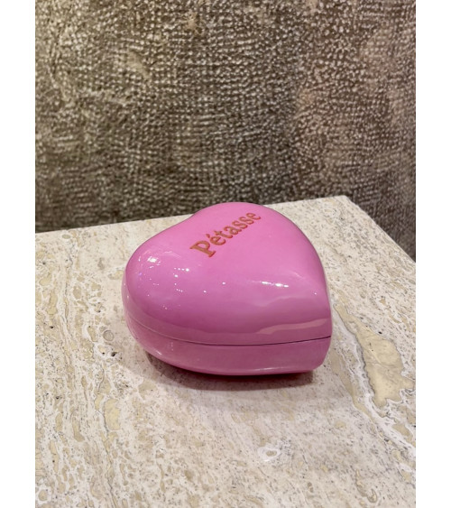 Boîte cœur rose en métal fermée style vintage déco originale