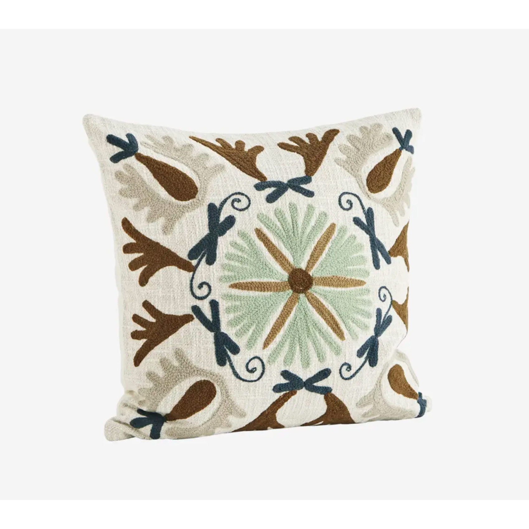 housse de coussin brodée style bohème avec motifs floraux