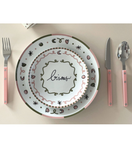 assiettes dessert bisou faience decoration table romantique