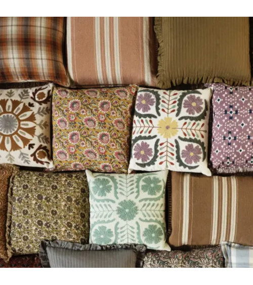 Ensemble coussins bohèmes aux motifs variés et chaleureux