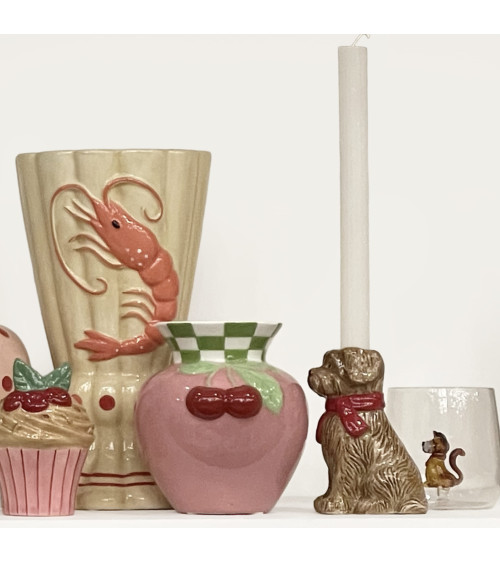 composition decoration ceramique vase crevette pot fraise bougeoir chien ambiance cuisine deco originale