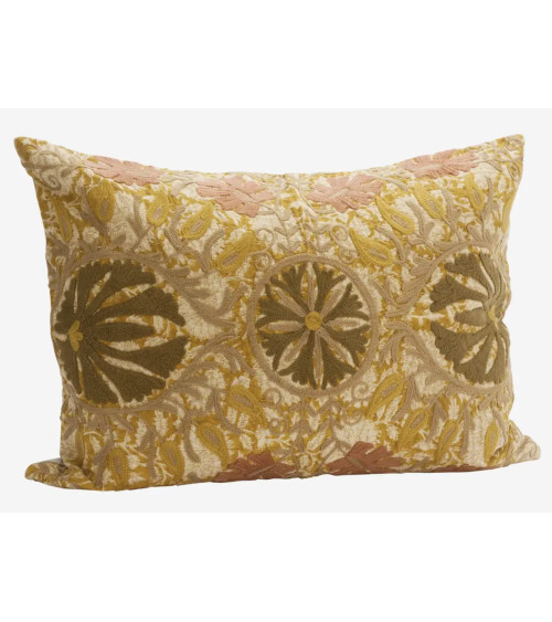 housse de coussin brodée suzani ocre terracotta motif floral