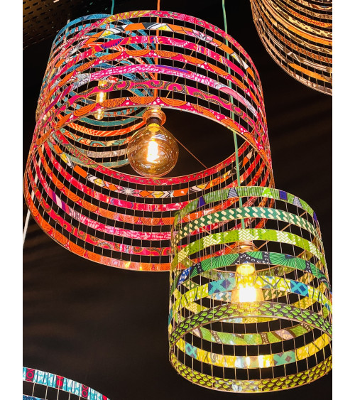 Suspension abat-jour en tissu wax vert style ethnique chic avec motifs africains colorés