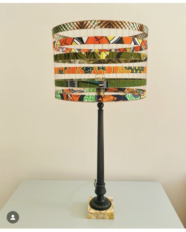 Lampe avec abat-jour en tissu wax kaki orange style ethnique chic fabriqué artisanalement