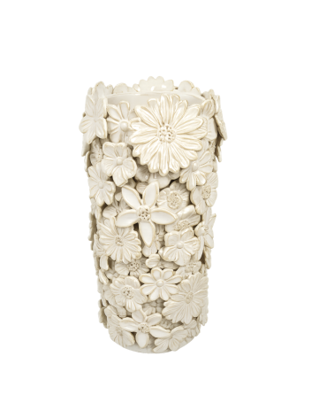Vase floral blanc en céramique avec fleurs en relief style bohème chic