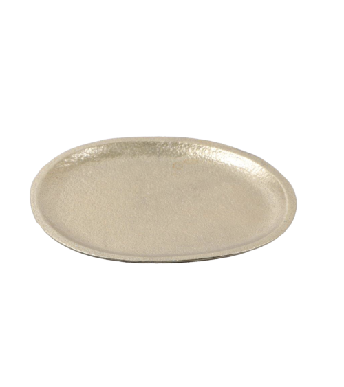Plateau décoratif ovale doré en aluminium sur fond blanc
